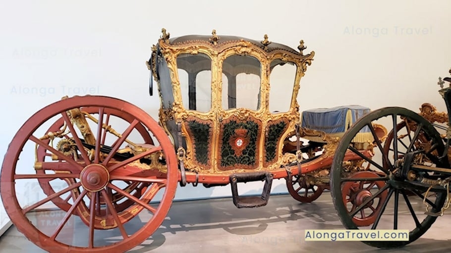 18TH CENTURY BERLINER OF THE ROYAL HOUSE